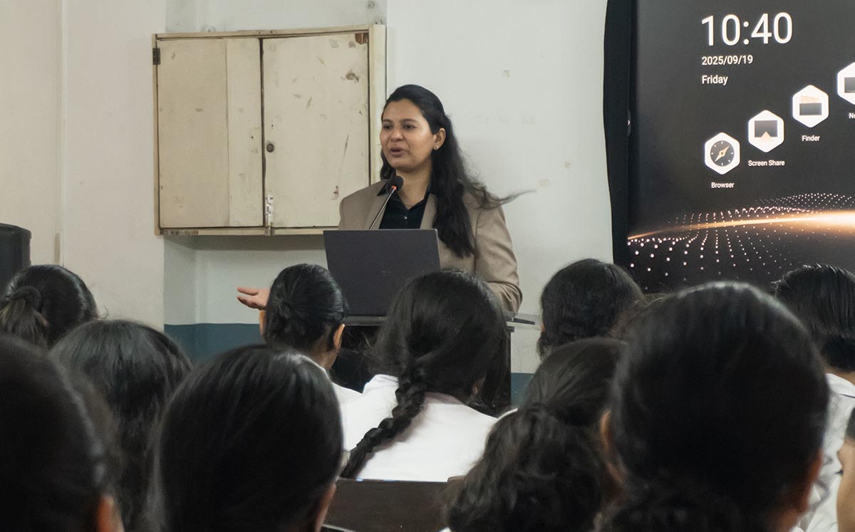 INTERACTION WITH DR HARSHA SARAWGI - ALUMNUS A